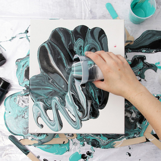 How to Avoid Muddy Colours in Your Acrylic Pour image