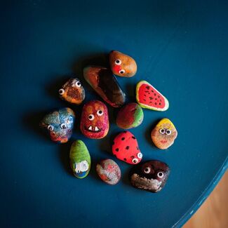 Kids Arts & Crafts: How to create Pet Rocks! image